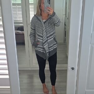 Abercrombie & Fitch Gray and White Patterned Cardigan